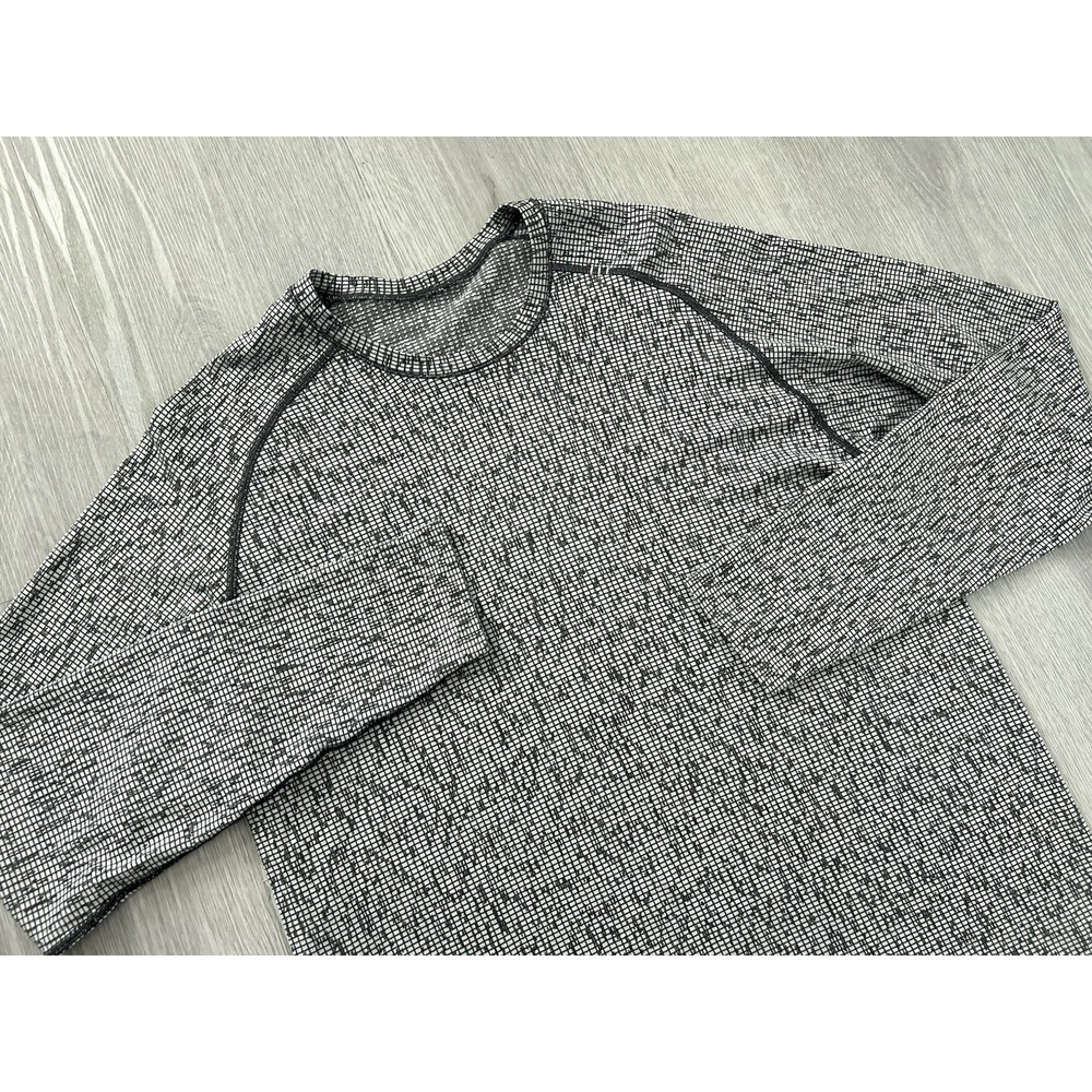 Lululemon Metal Vent Tech 2.0 Active Shirt Gray Geometric Pattern Mens Large